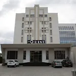 Grint Ξενοδοχείο Golem (Tirana)