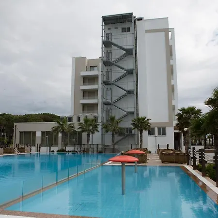 Hotel Grint 4*