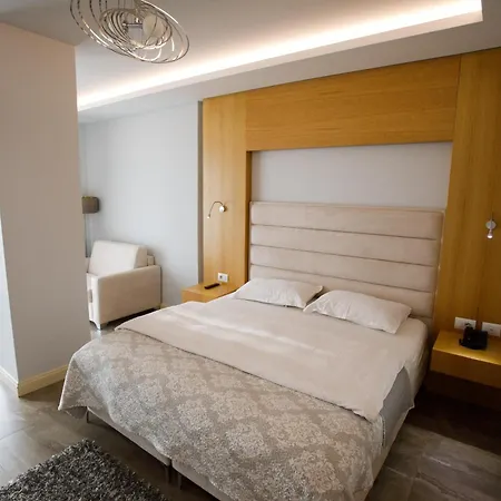 Hotel Grint 4*