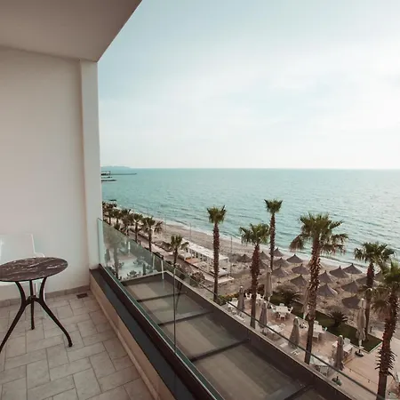 Grint מלון גולם