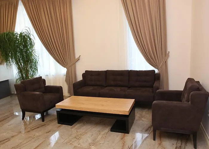 Grint 4* Golem (Tirana)