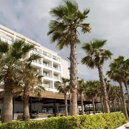 Grint Hotel Golem (Tirana)