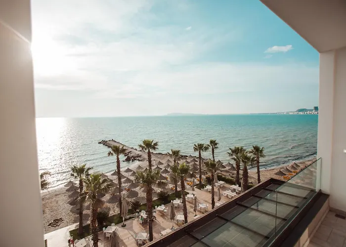 Grint 4* Golem (Tirana)