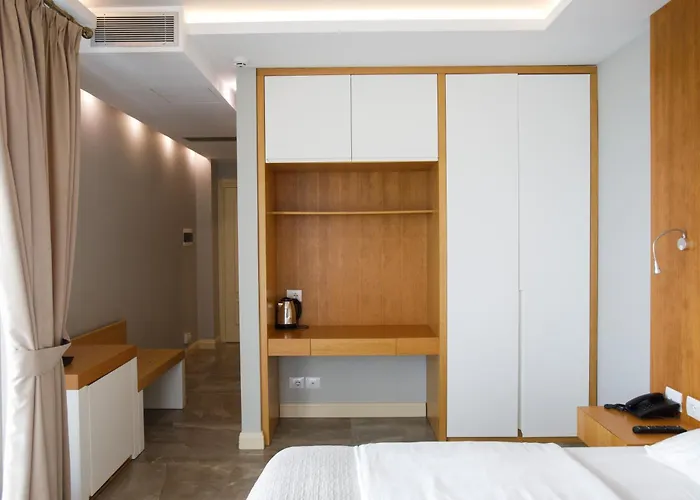 Ξενοδοχείο Grint Golem (Tirana)