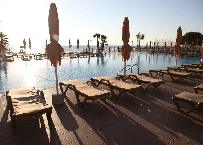 Ξενοδοχείο Grint Golem (Tirana)